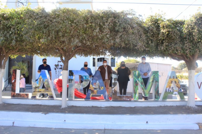 Inauguran letras emblemáticas en Villa Juárez y Ángel Flores