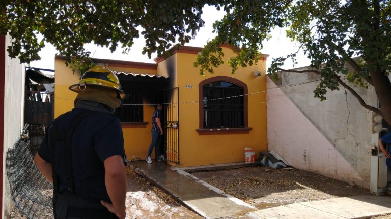 Consume incendio vivienda en Capistrano