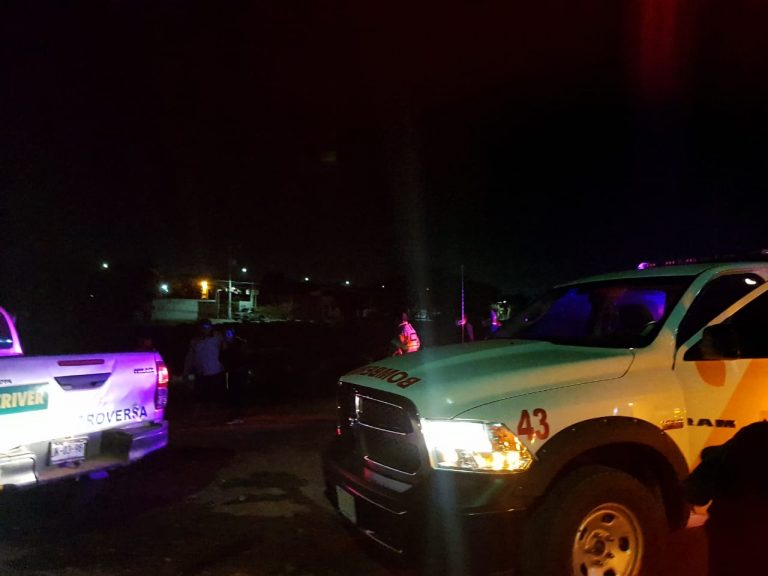 Buscan a hombre que cayó a canal en Culiacán