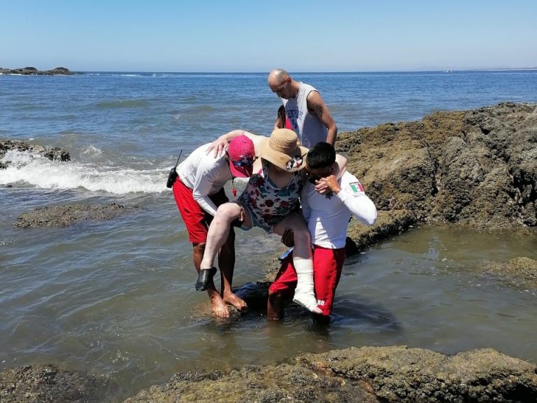 Emite Mazatlán SOS a turistas al ingresar al mar