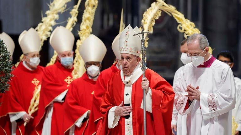 Recuerda Papa pandemia y crisis en Semana Santa