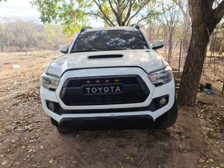 Asegura 3 vehículos; uno blindado