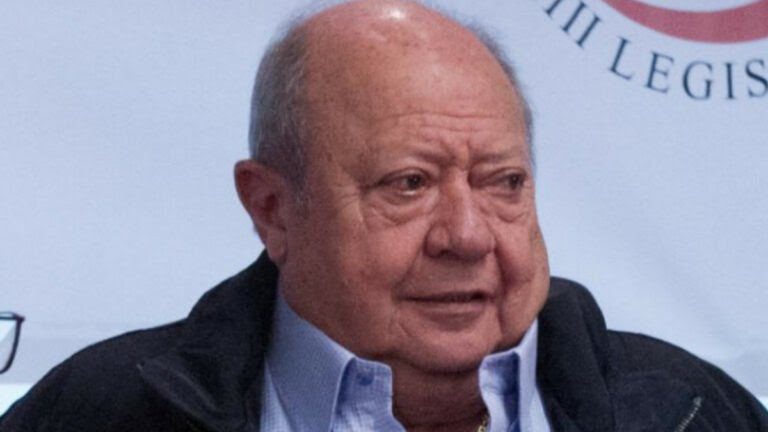 Carlos Romero Deschamps renuncia y deja de ser trabajador activo de Pemex