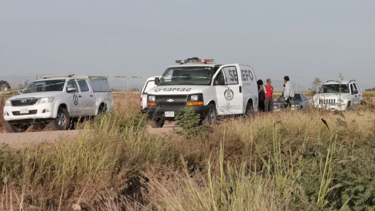 Estaba envuelto en plástico cerca de canal en Costa Rica