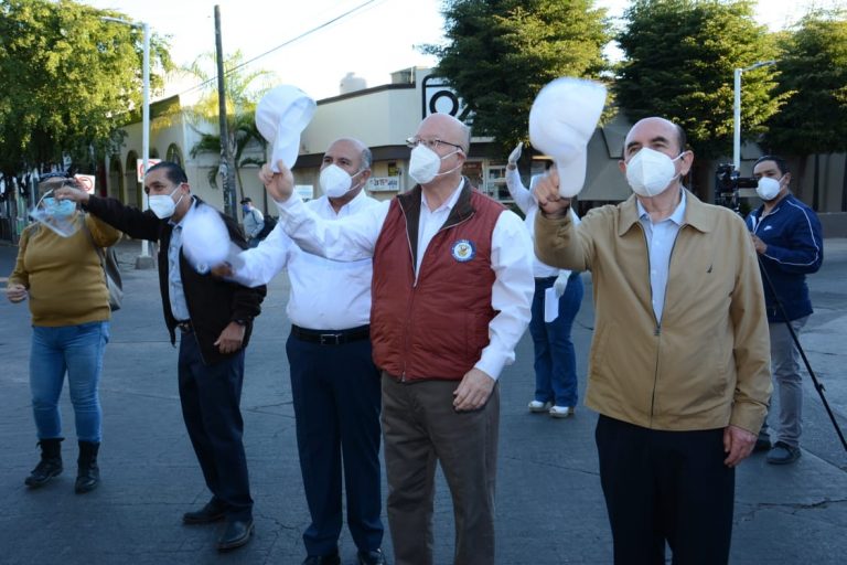Terminará UAS ciclo escolar en línea: rector