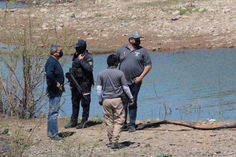 Muere joven en dique al intentar rescatar a bañista