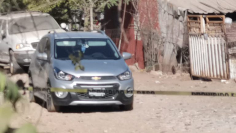 Lo ejecutan a bordo de auto en El Mirador