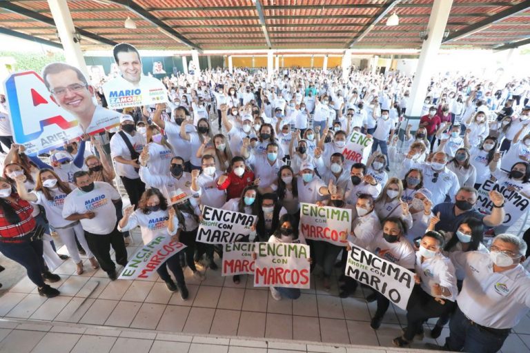 Comprometen maestros de Encima Ahome 12 mil votos para Mario Zamora