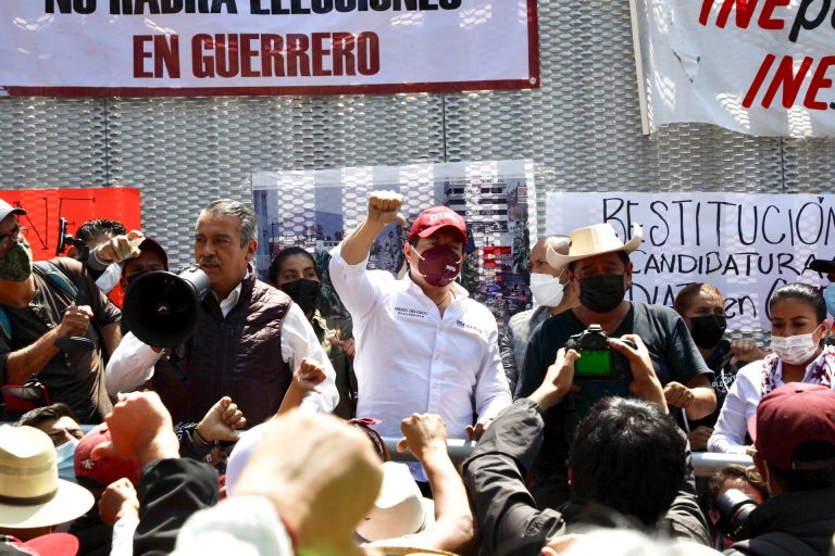 Plantean dejar sin candidaturas a Salgado y Morón