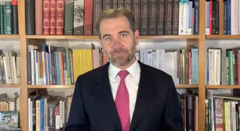 Ordena INE a AMLO retirar ‘mañanera’ del 16 de abril