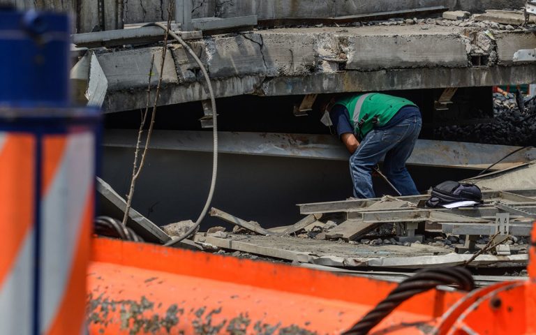 Sube a 26 cifra de muertes por tragedia en Línea 12