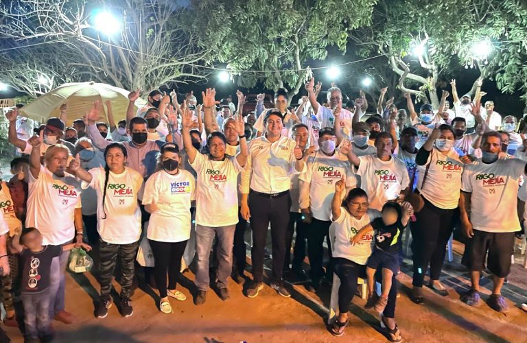 Se unen expanistas a Rigo Mejía