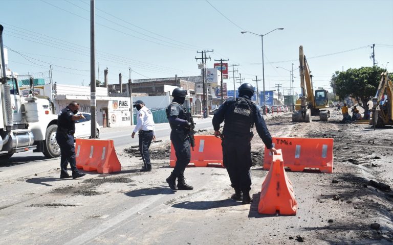 ¡Reculan! Abren un solo carril de la Gabriel Leyva