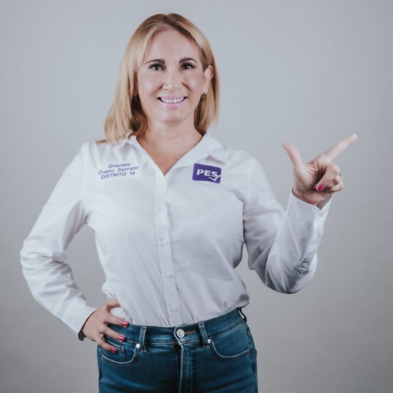 Declina candidata del PES a favor de Mario Zamora