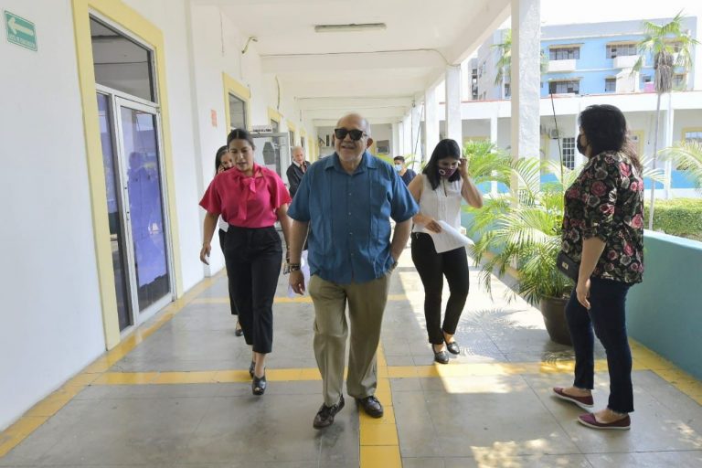 Regresa ‘Químico’ al Ayuntamiento