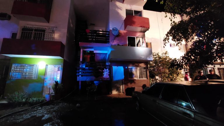 Se registra incendio en departamentos de Costa del Sol
