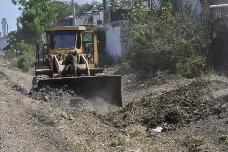 Al 20% desalzolve de drenes y canales en Culiacán