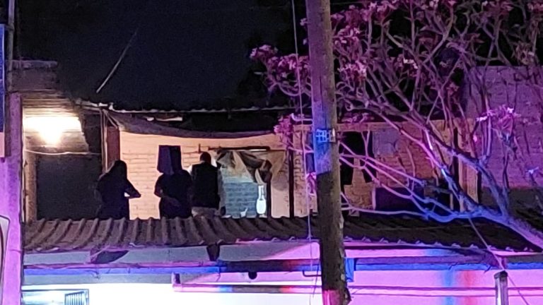 Discuten ancianos y terminan a cuchilladas en La Libertad