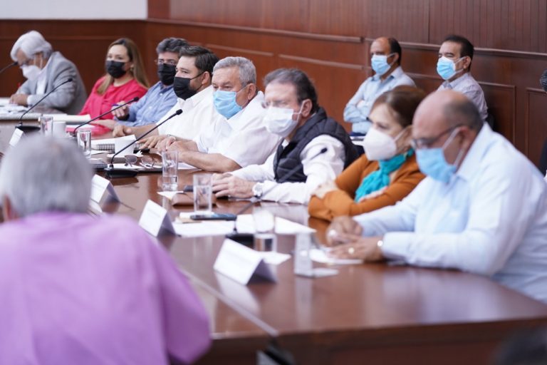 Se sientan para destrabar pensión a viudas de policías