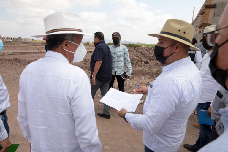 Acuerda Estrada con IP estudios para evitar inundaciones