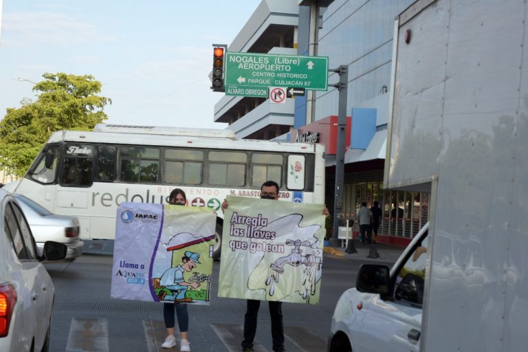 Gastan $6 millones para llevar agua a pueblos por sequía en Culiacán