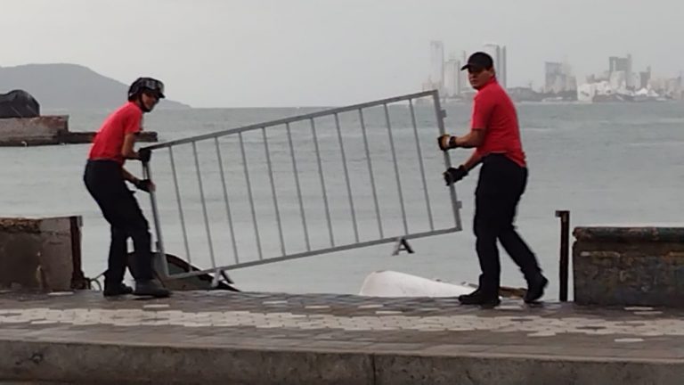 Cierra Mazatlán playas por mal tiempo