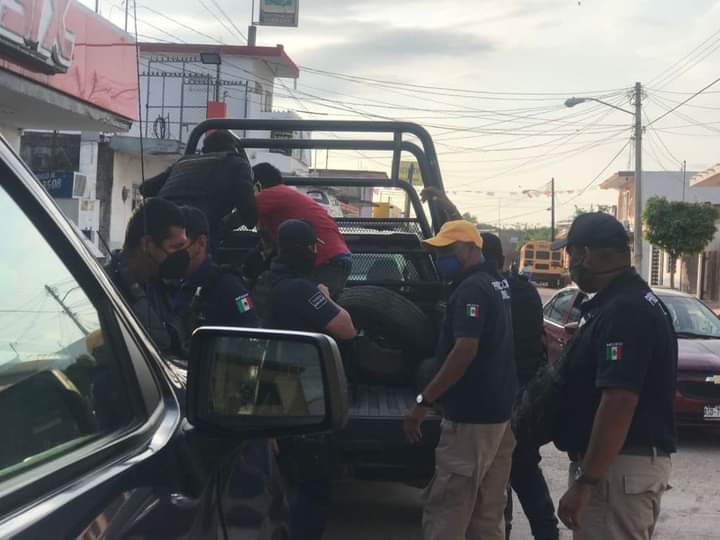 Lo arrestan en El Rosario por tomar en calles y evitar COVID