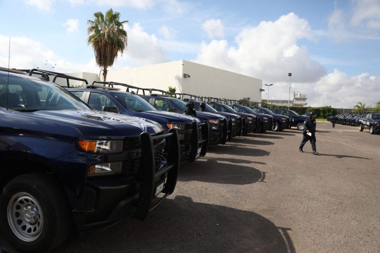 Entrega Quirino 50 nuevas patrullas