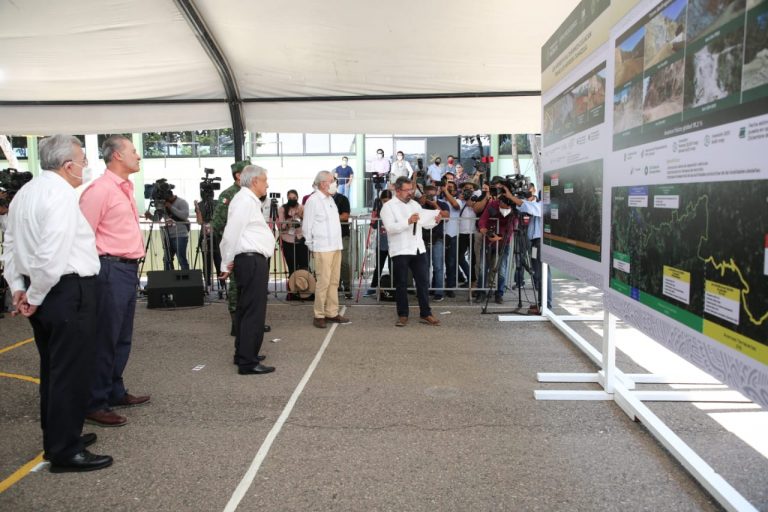 Supervisan carretera Badiraguato-Guadalupe y Calvo