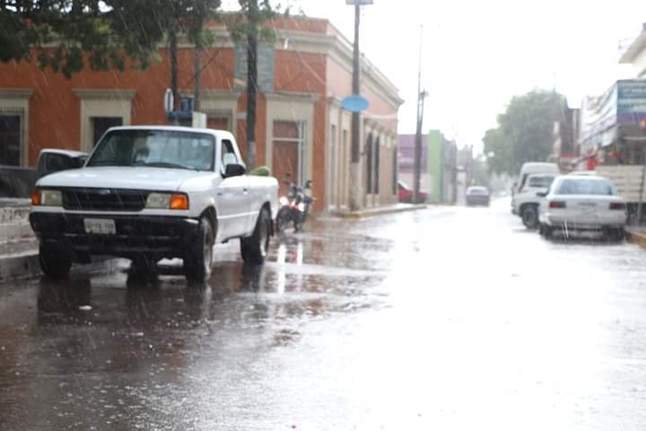 Amenazan lluvias a 14 municipios este martes