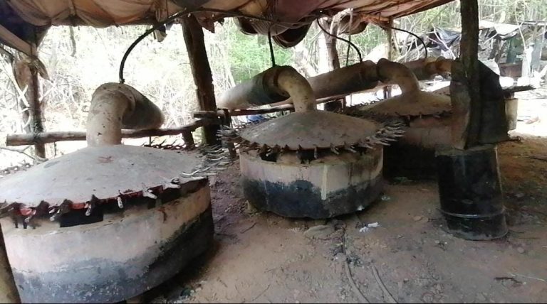 Aseguran laboratorio clandestino en las 7 Gotas