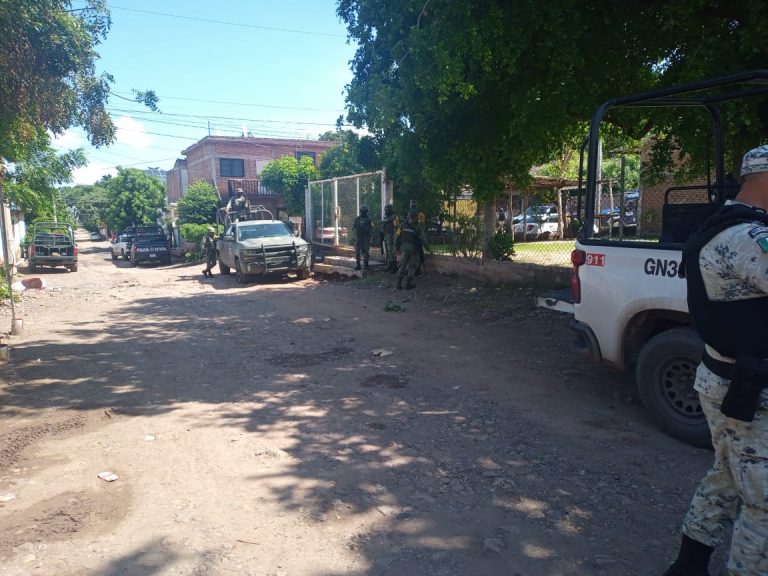 Presumen hay sustancias químicas; sitian casa en Vista Hermosa