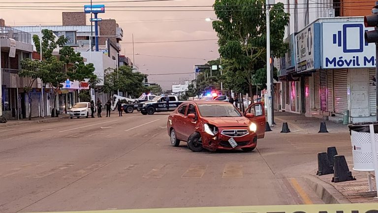 Un herido tras atentado frente al ayuntamiento de Culiacán