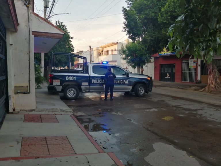 Balean a lavacarros en el Centro de Culiacán
