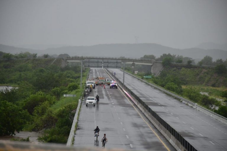 Vuelven a cerrar la Maxipista Mazatlán-Culiacán
