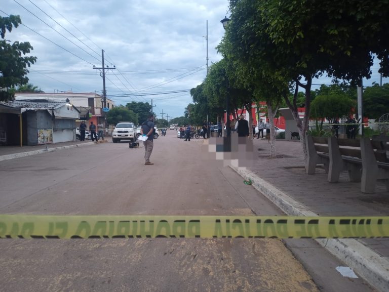 Lo hallan muerto en la plazuela de San Pedro, Navolato
