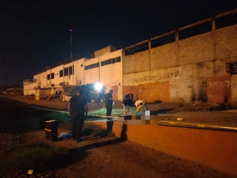 Lo matan de una puñalada a espaldas de ‘Malverde’