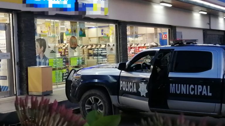Hallan un feto en baños de tienda en Aguaruto