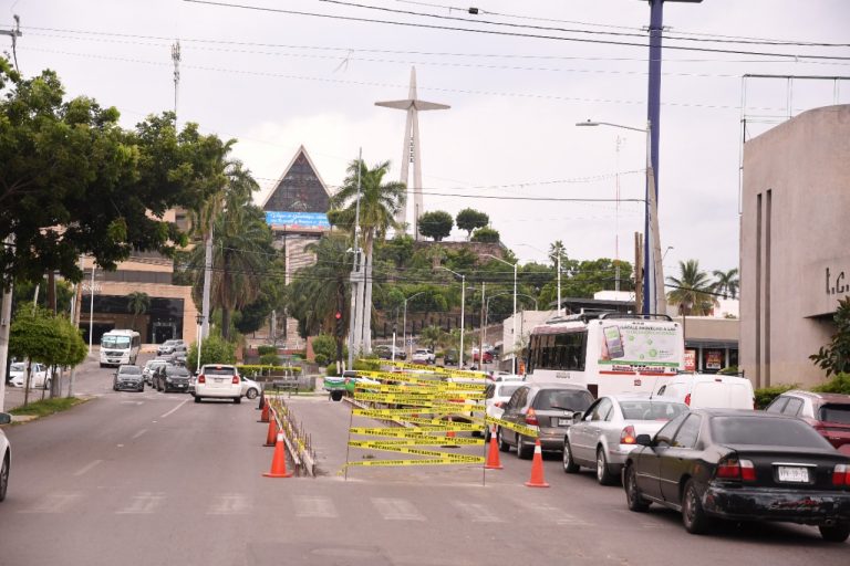 Colocan divisiones en La Lomita