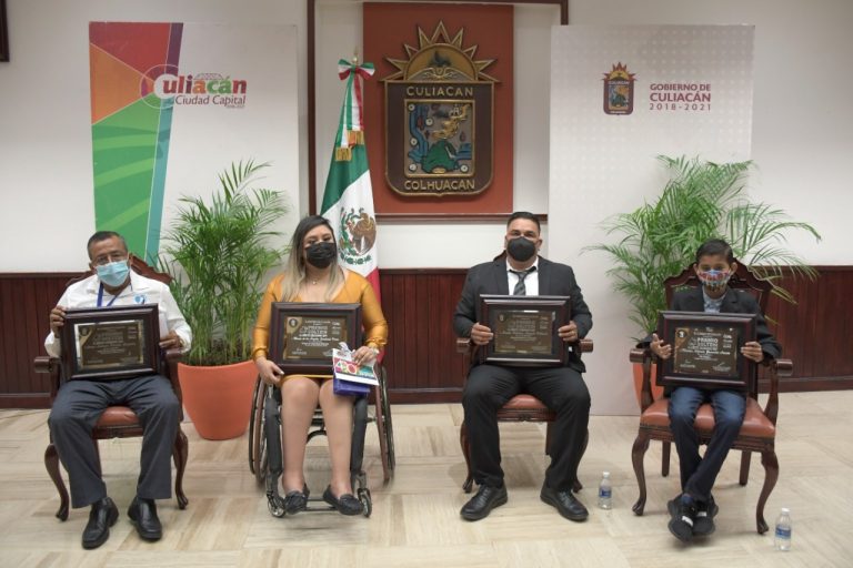 Dan premio Coltzin a 4 culiacanenses ejemplares