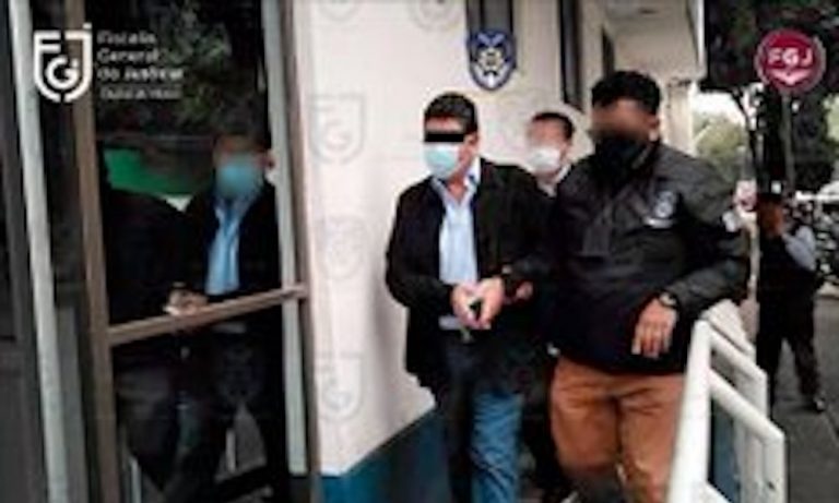 Exdueño de Tiburones es arrestado por fraude