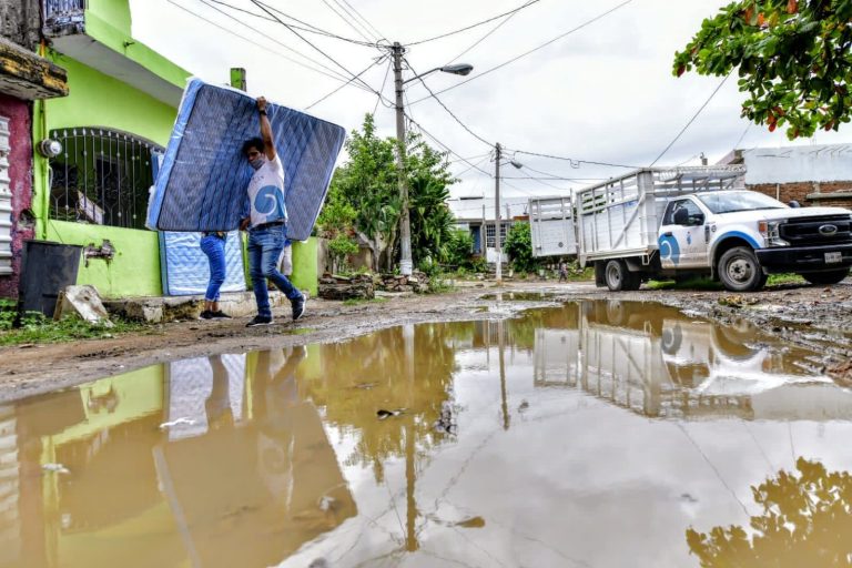 Darán kits a 30 colonias en Mazatlán afectadas por ‘Nora’