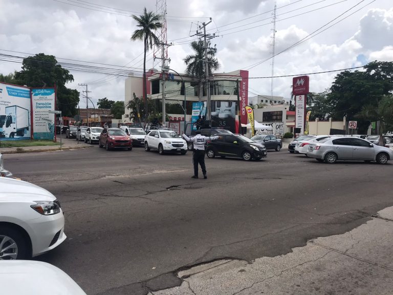 Sugieren vías alternas por alto tráfico ante socavones