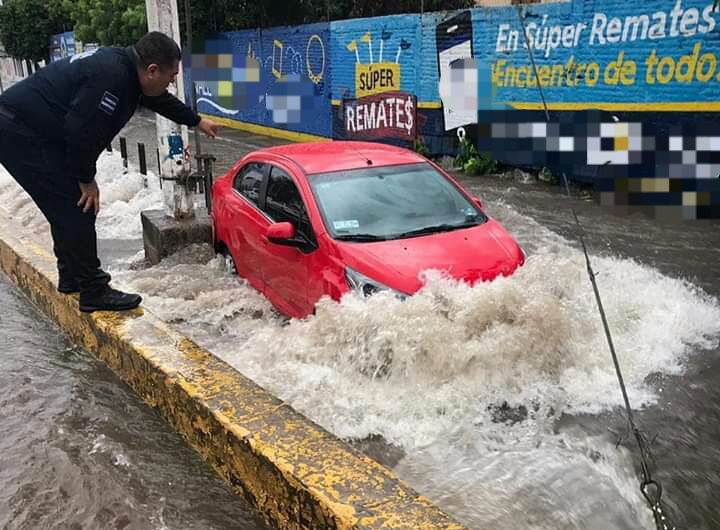 Evita en Culiacán 50 cruces peligrosos por lluvias