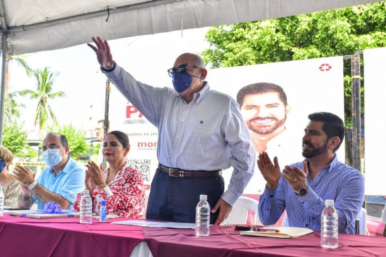 Presume ‘Químico’ 40% de la deuda pública