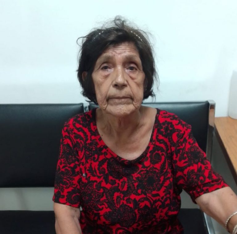 No recuerda su domicilio ¡Ayúdala a llegar a casa!