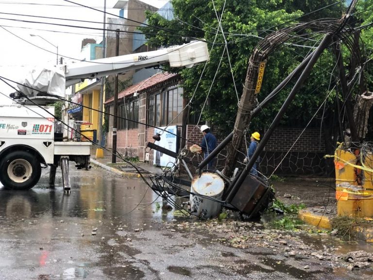 Realiza Mazatlán limpieza y rescate en zonas afectadas