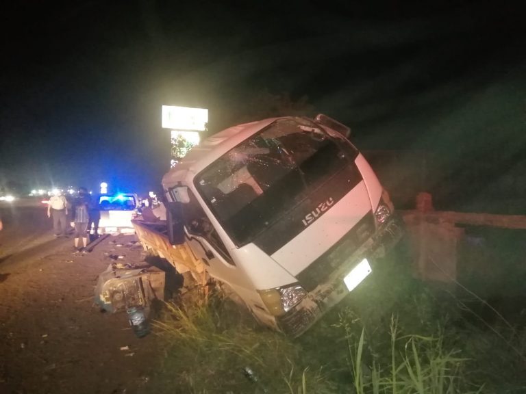 Deja choque 3 heridos en la Culiacán-Eldorado