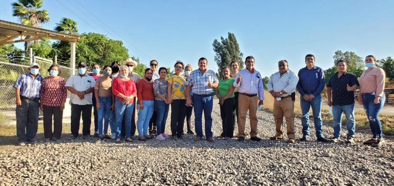 Entregan revestimiento de calles en ‘Campo Chama’