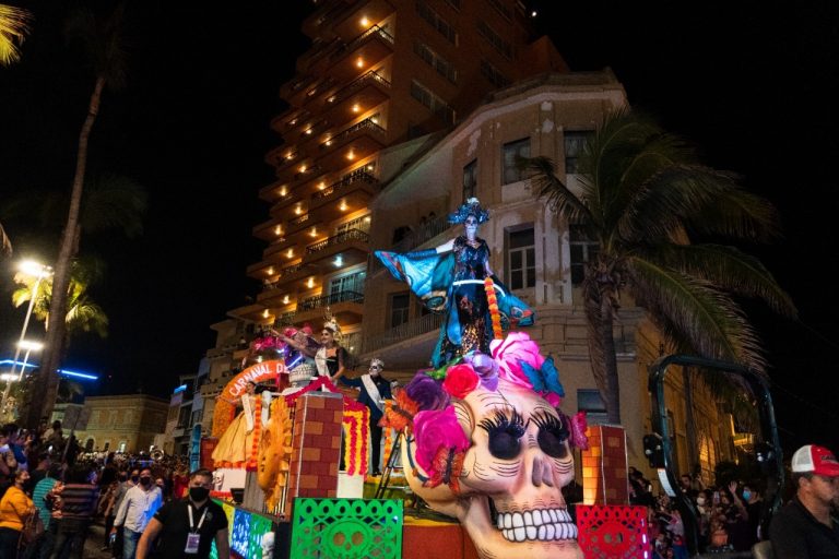 Celebran Metamorfosis, Mitos y Leyendas de México